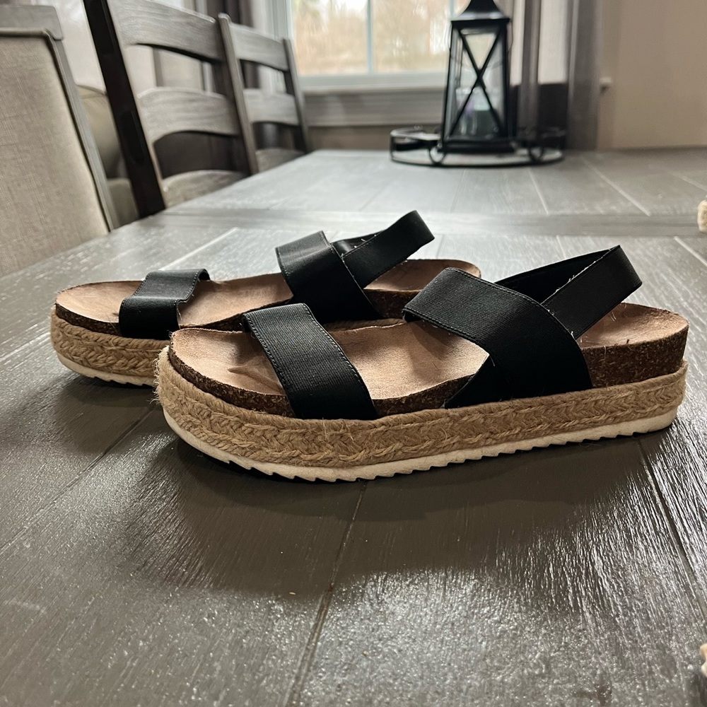 Madden Girl Cybell Platform Sandals size 9